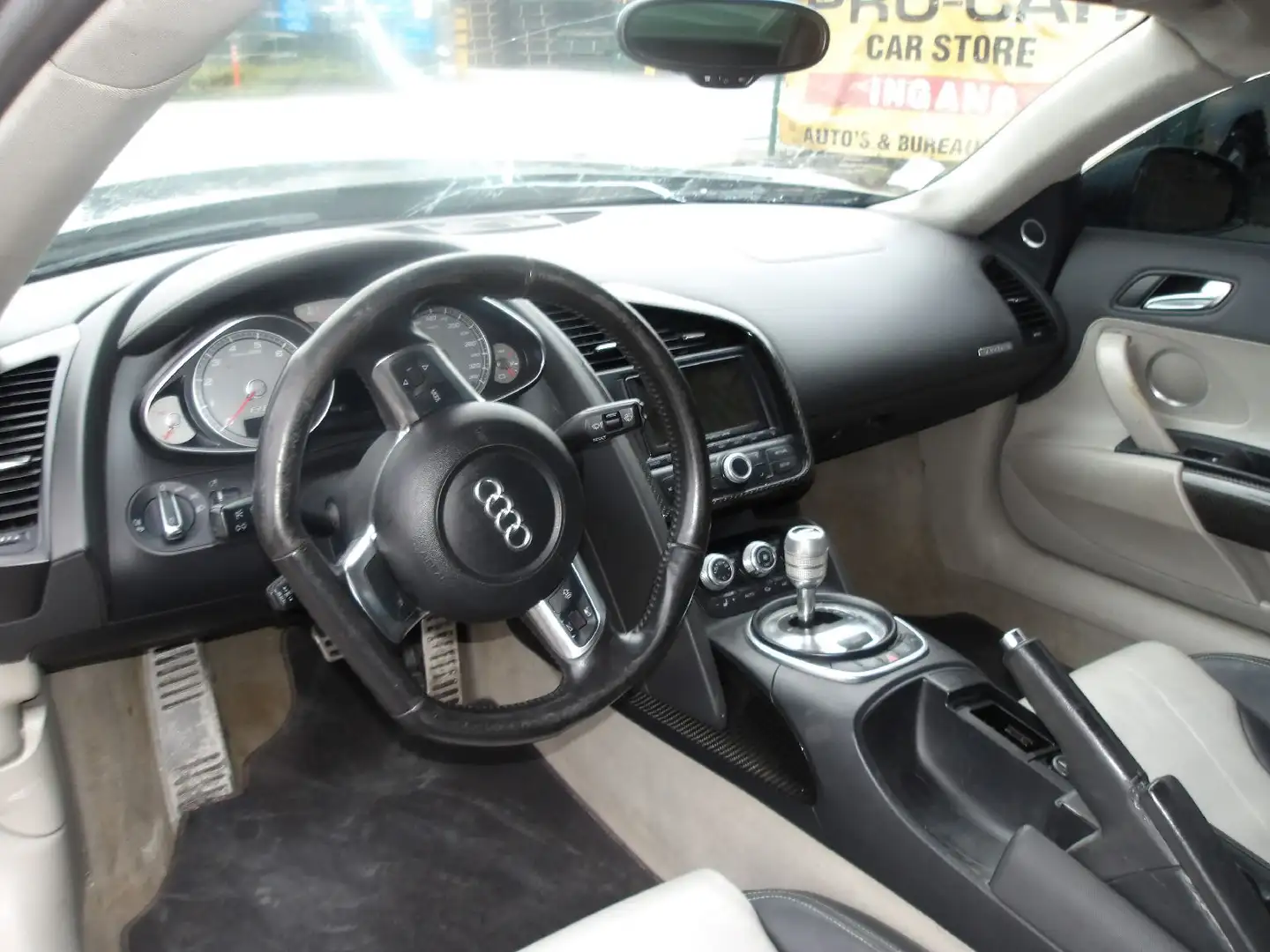 Audi R8 4.2 Fsi V8 Gris - 2