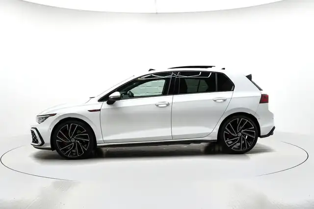 Volkswagen Golf view 4