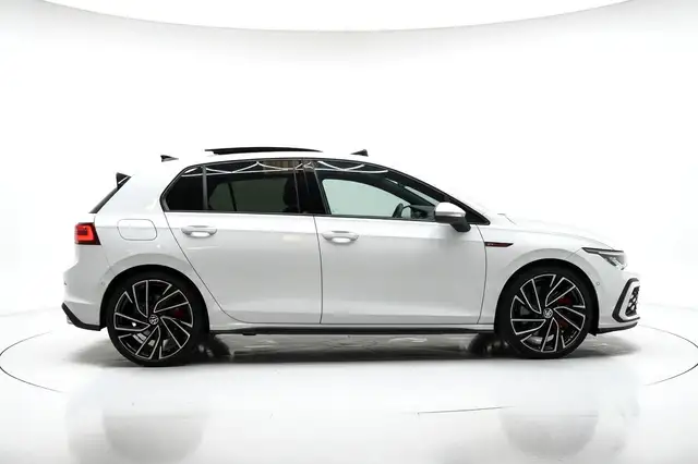 Volkswagen Golf view 5