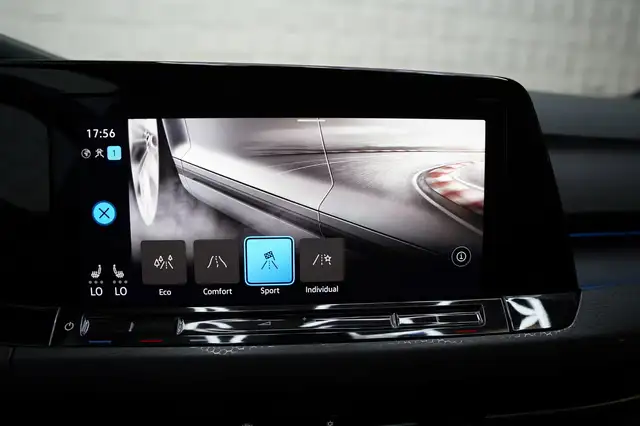 Volkswagen Golf view 18
