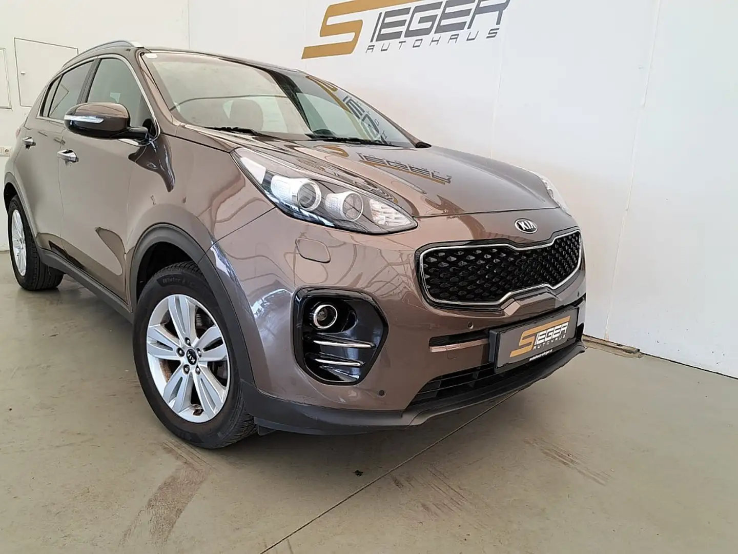 Kia Sportage 1,7 CRDI ISG Gold Braun - 1