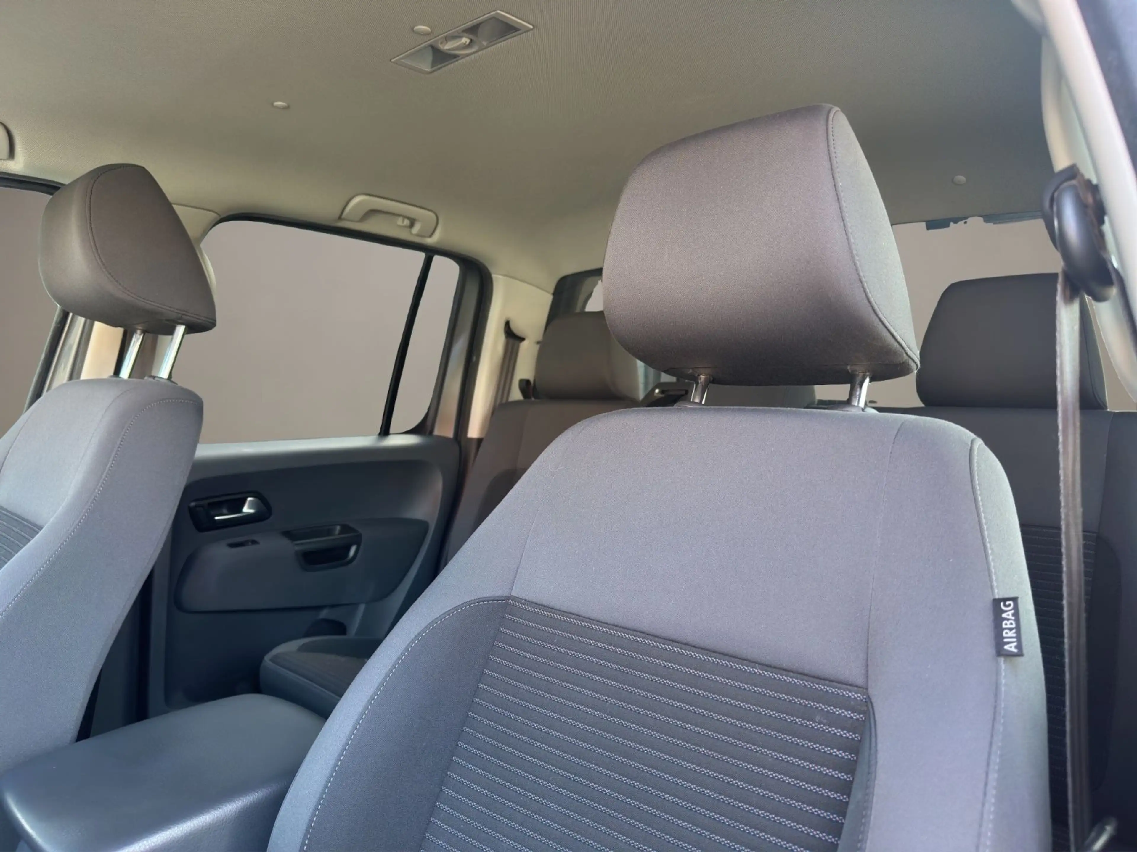 Volkswagen Amarok Highline DoubleCab 4Motion Navi — photo 19