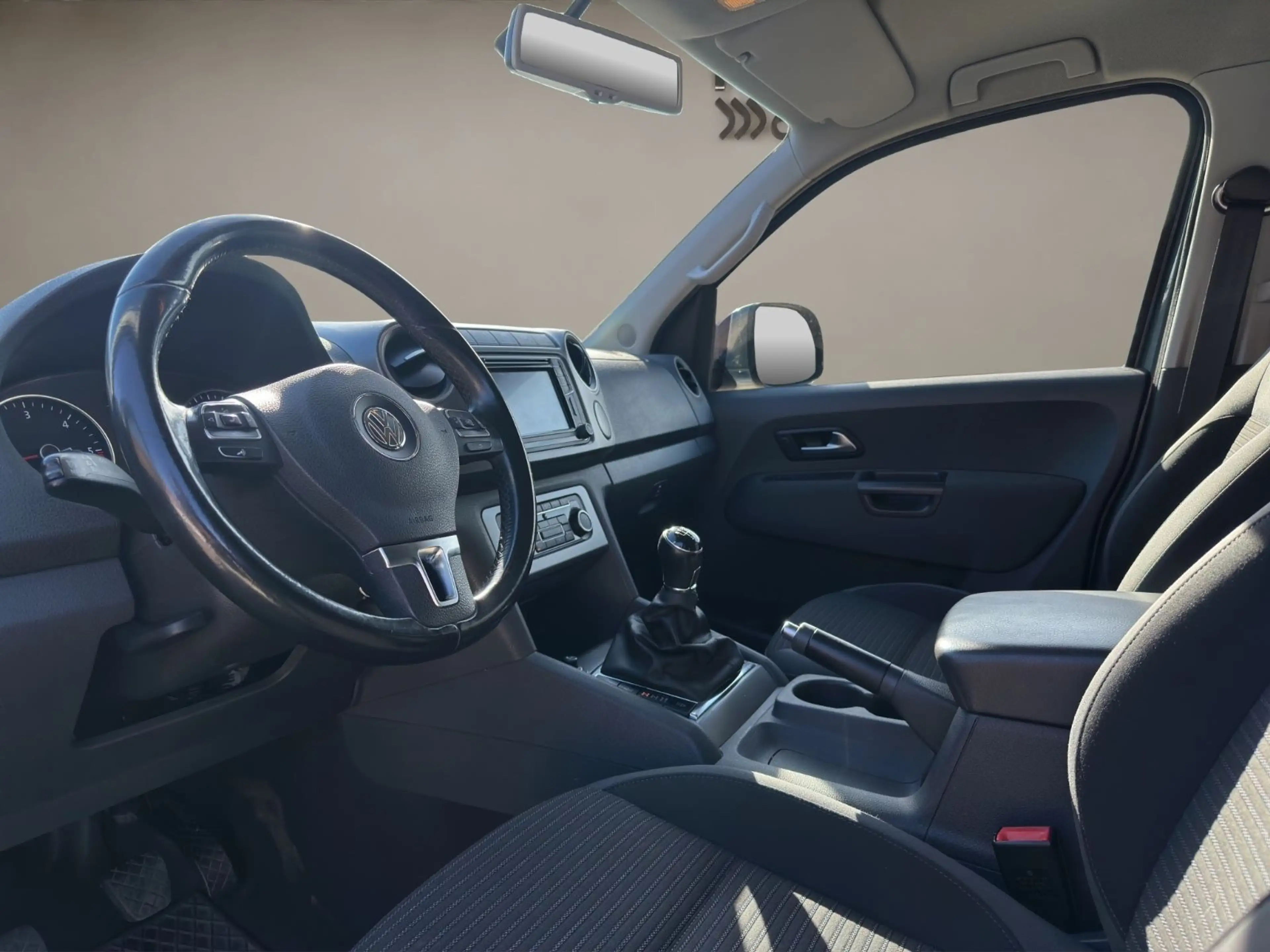 Volkswagen Amarok Highline DoubleCab 4Motion Navi — photo 11