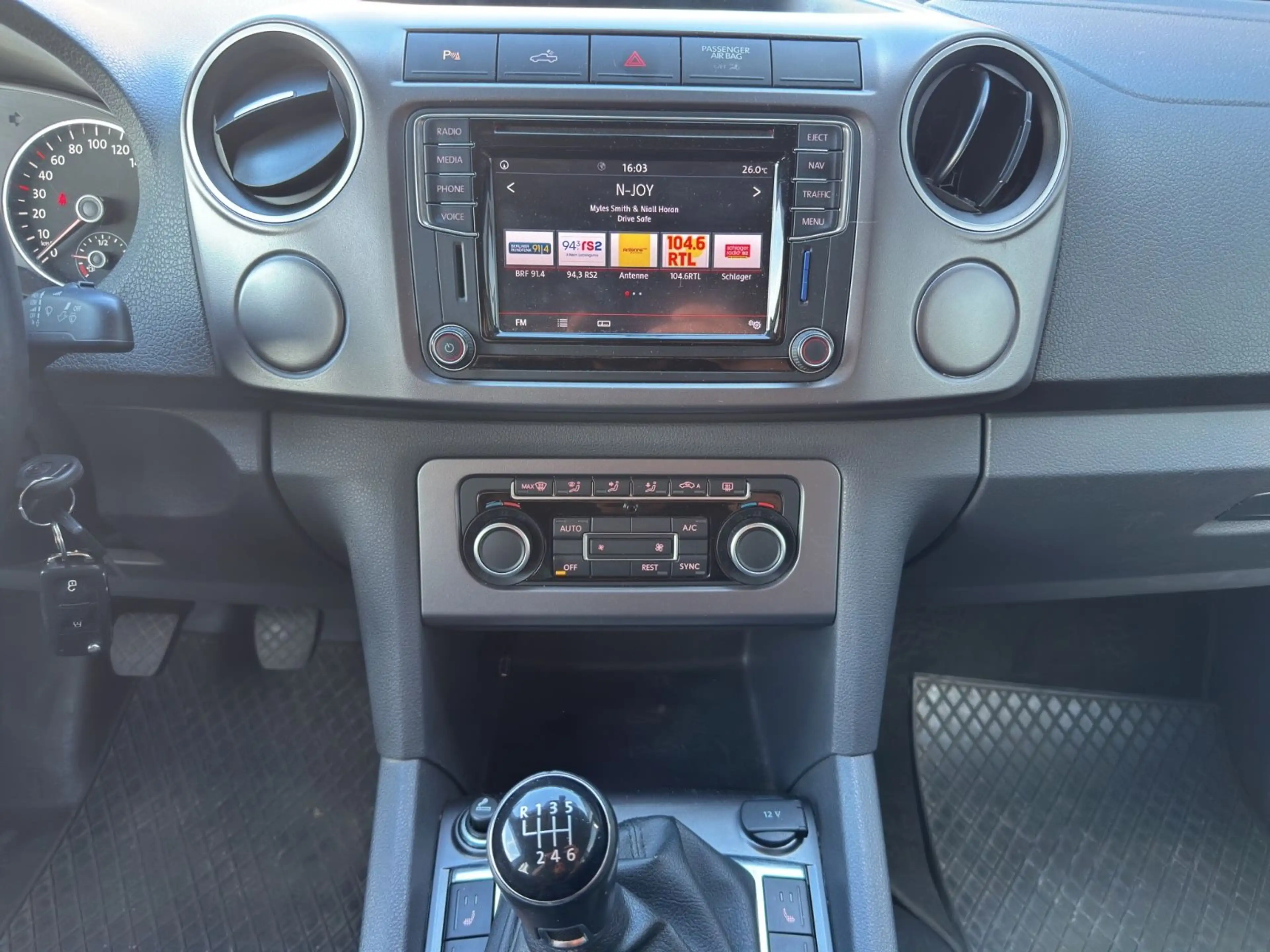 Volkswagen Amarok Highline DoubleCab 4Motion Navi — photo 8