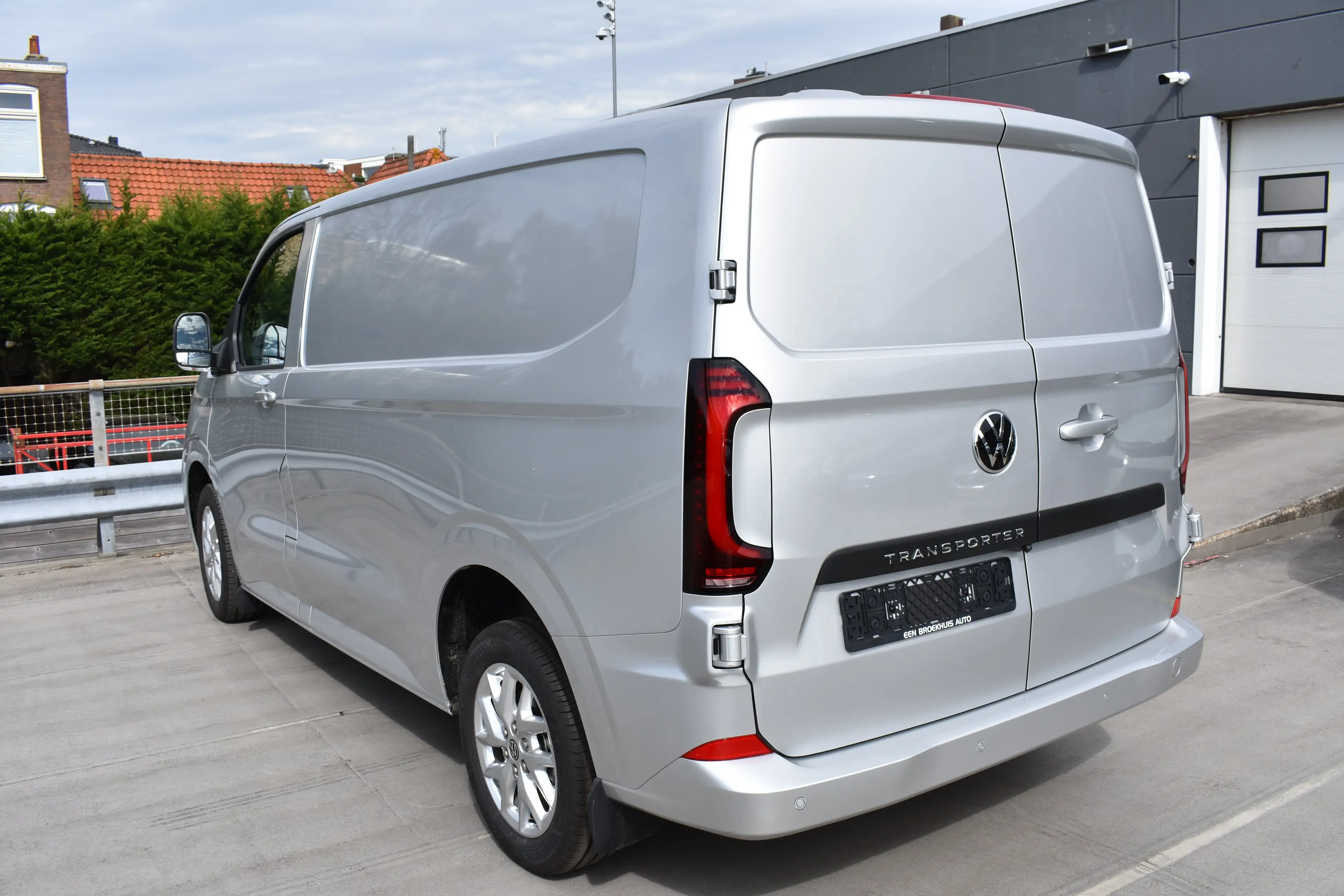 Volkswagen Transporter 2.0 TDI 170PK Automaat L1 28 Bulli | CAMERA | NAVI — photo 3