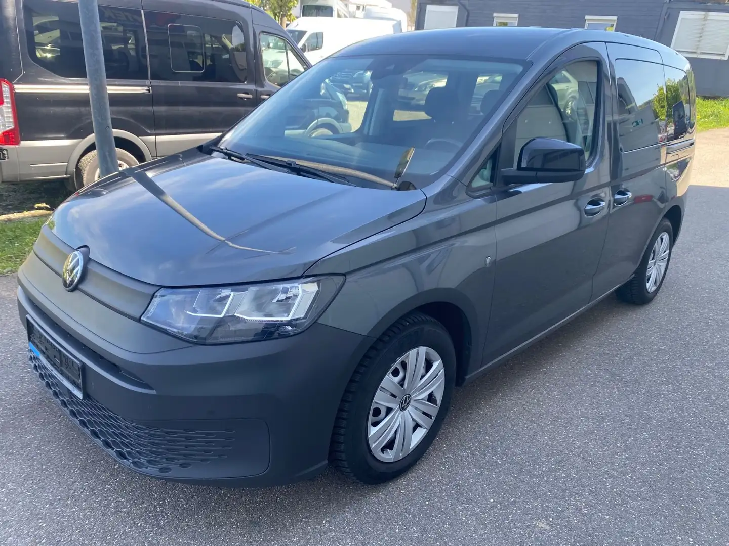 Volkswagen Caddy 2,0TDI 90kW DSG Spurh. Klima. Parktr. Grau - 2