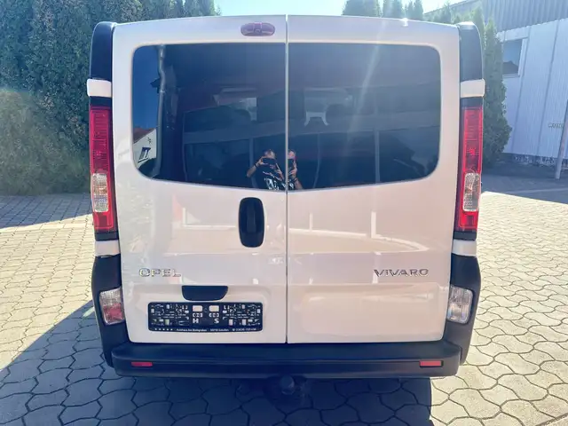 Opel Vivaro view 5