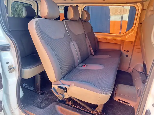 Opel Vivaro view 14