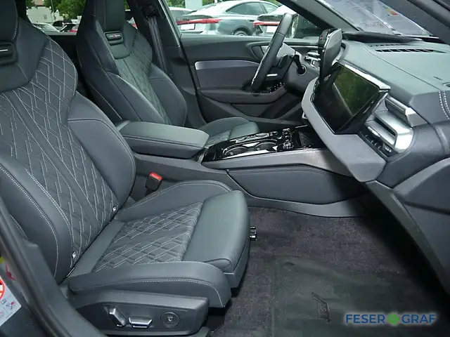 Audi S5 view 5