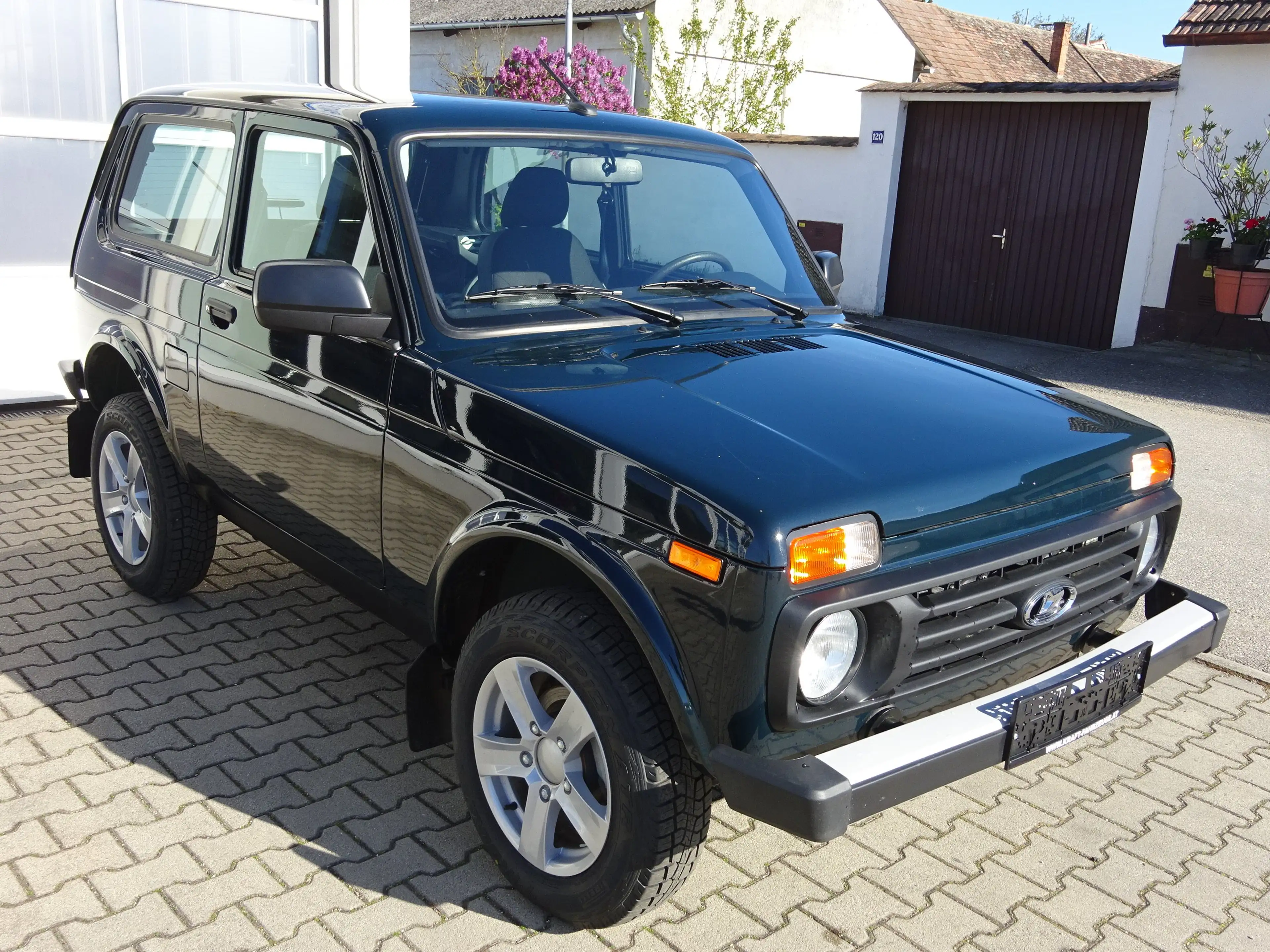 Lada Taiga 4 x 4 LUXE Austria Jagd Edition — photo 3
