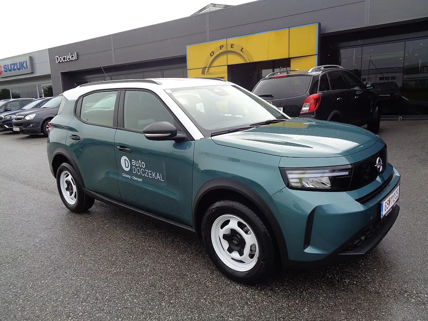 Opel Frontera 1.2 DI MHEV Edition Automatik Grün - 1