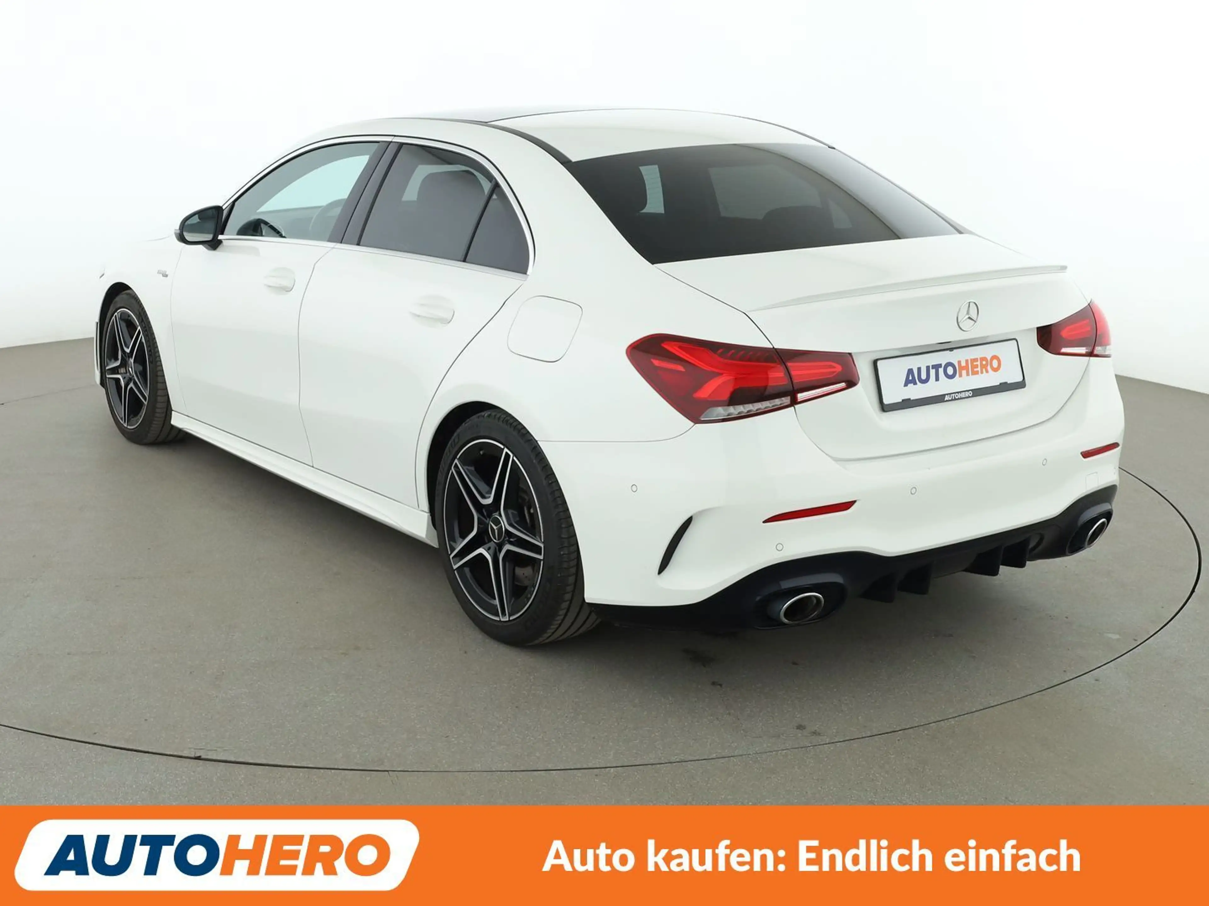 Mercedes-Benz A 35 AMG A 35 AMG 4Matic Aut.*NAV*LED*TEMP*CAM*PDC*SHZ* — photo 4