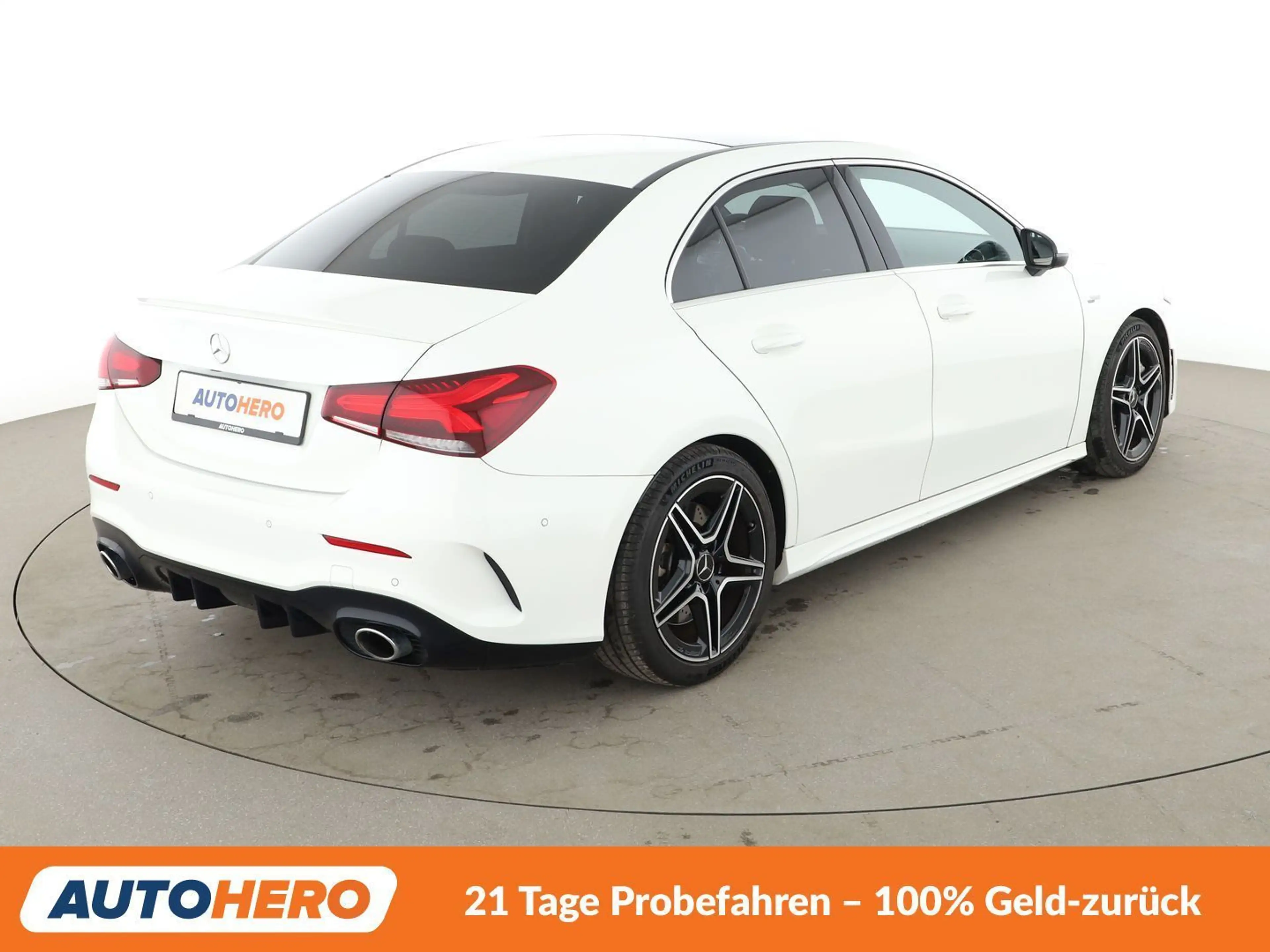 Mercedes-Benz A 35 AMG A 35 AMG 4Matic Aut.*NAV*LED*TEMP*CAM*PDC*SHZ* — photo 6