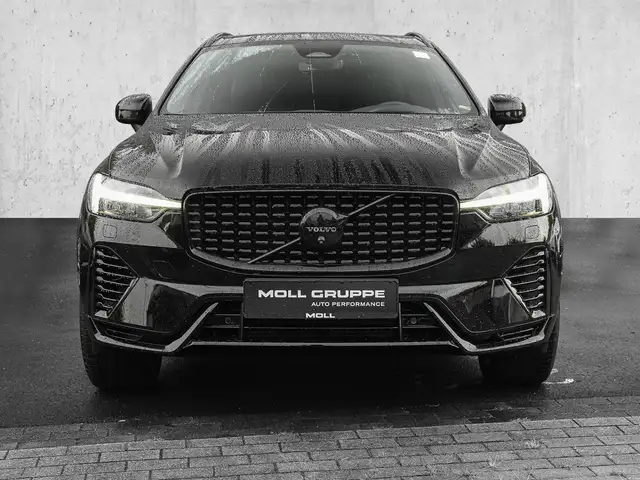 Volvo XC60 view 3