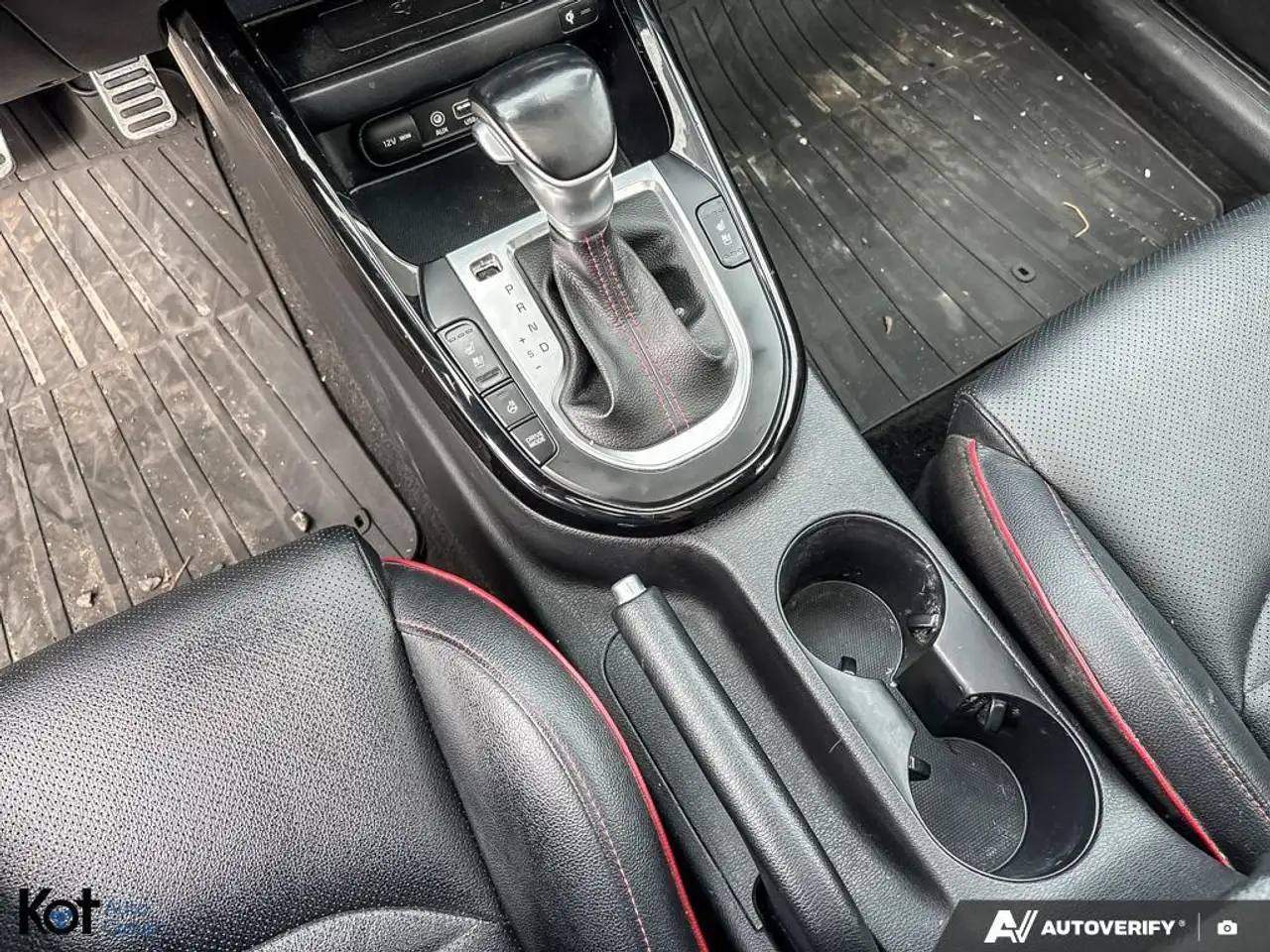 Kia Forte снимка Kia Forte