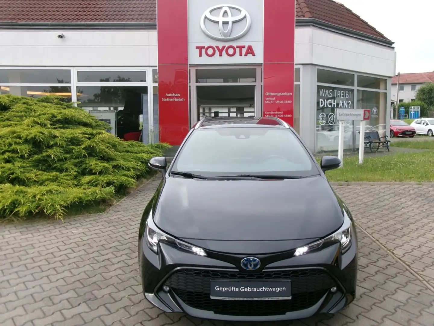 Toyota Corolla 1.8 Hybrid Touring Sports Comfort Zwart - 2