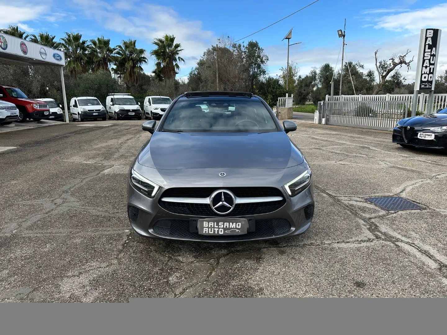 Mercedes-Benz A 180 A 180 d Sport TETTO APRIBILE Gris - 2