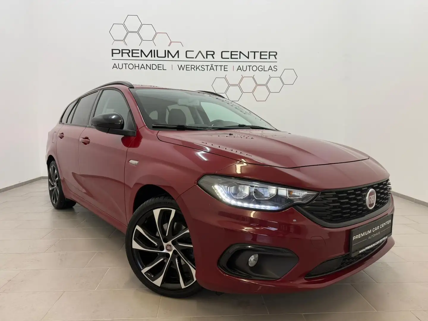 Fiat Tipo 1,4 T-Jet 120 S-Design NAVI / KAMERA / SITZHZG. Rot - 1