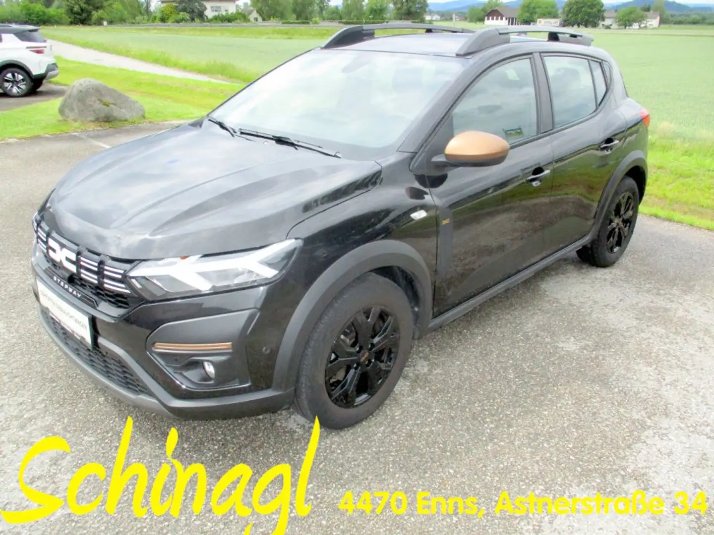 Dacia Sandero Stepway Extreme Tce 110 Schwarz - 1