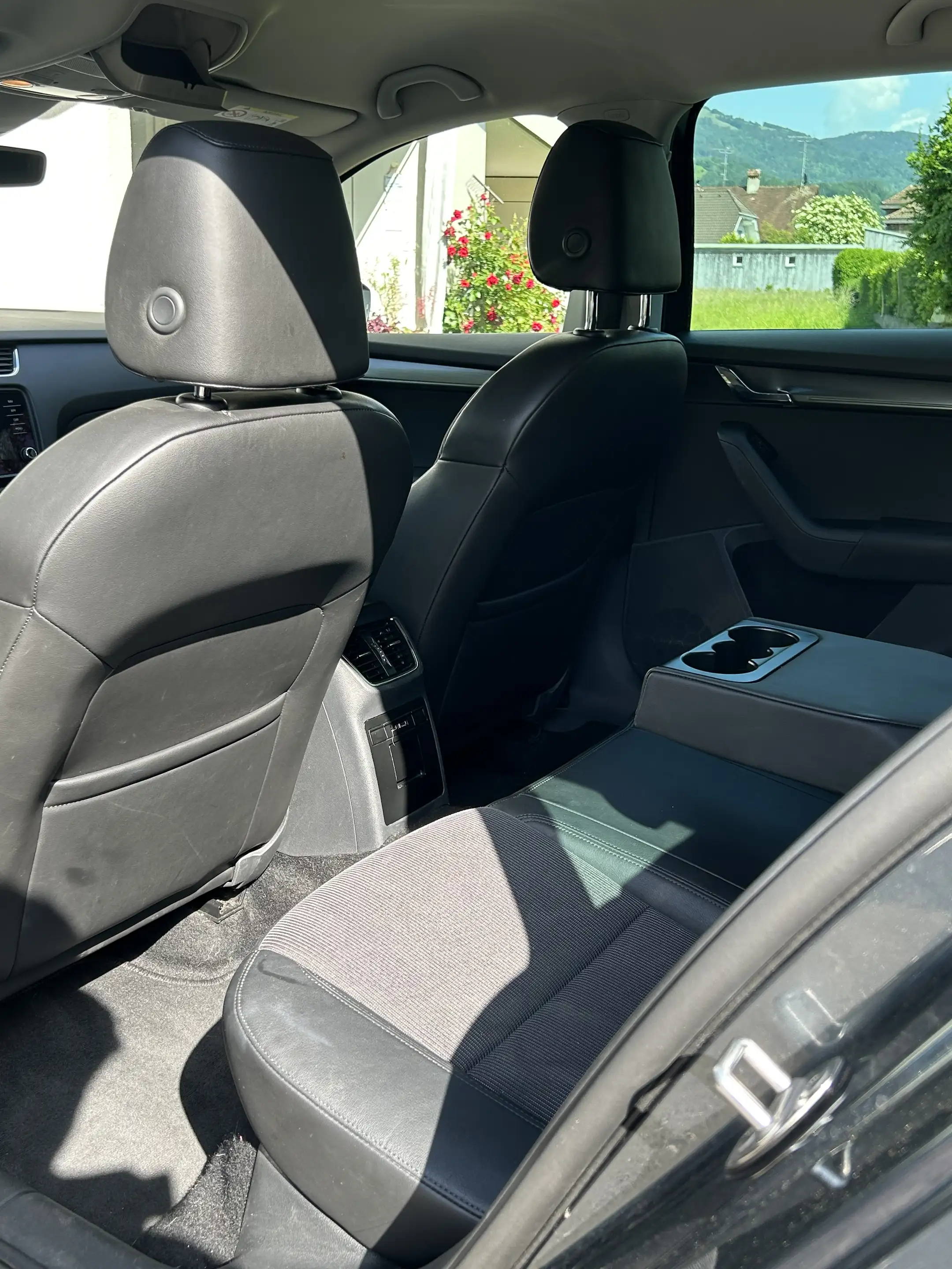 Skoda Octavia Combi 1,6 TDI Style DSG — photo 12
