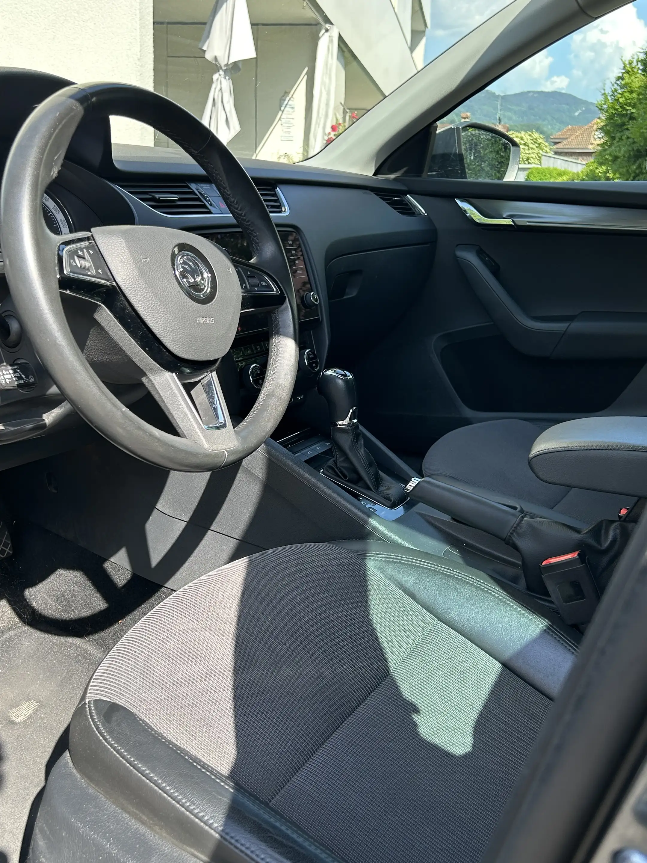 Skoda Octavia Combi 1,6 TDI Style DSG — photo 10