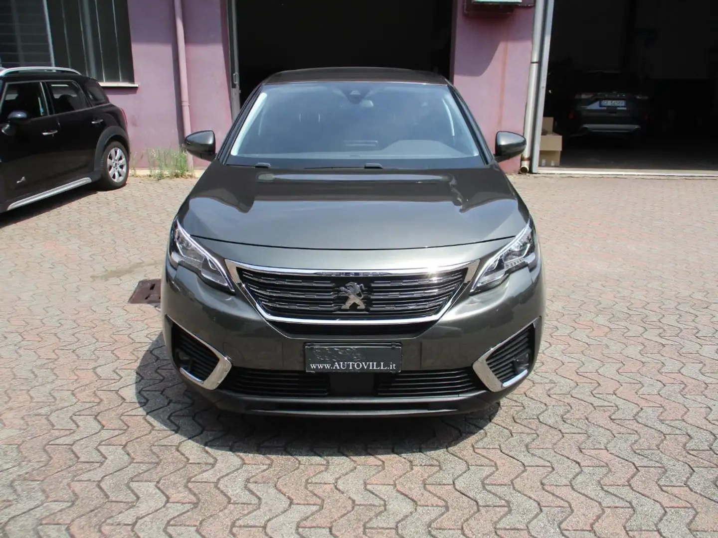 Peugeot 5008 BlueHDi 130 S&S EAT8 Business Grigio - 1