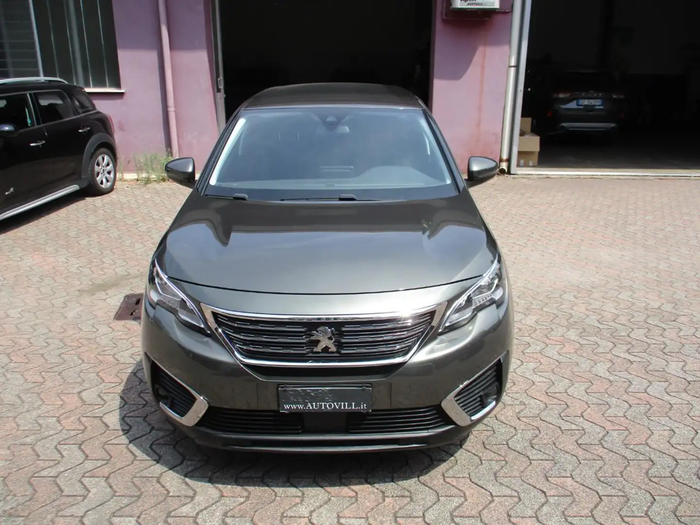 Peugeot 5008 BlueHDi 130 S&S EAT8 Business Grigio - 2