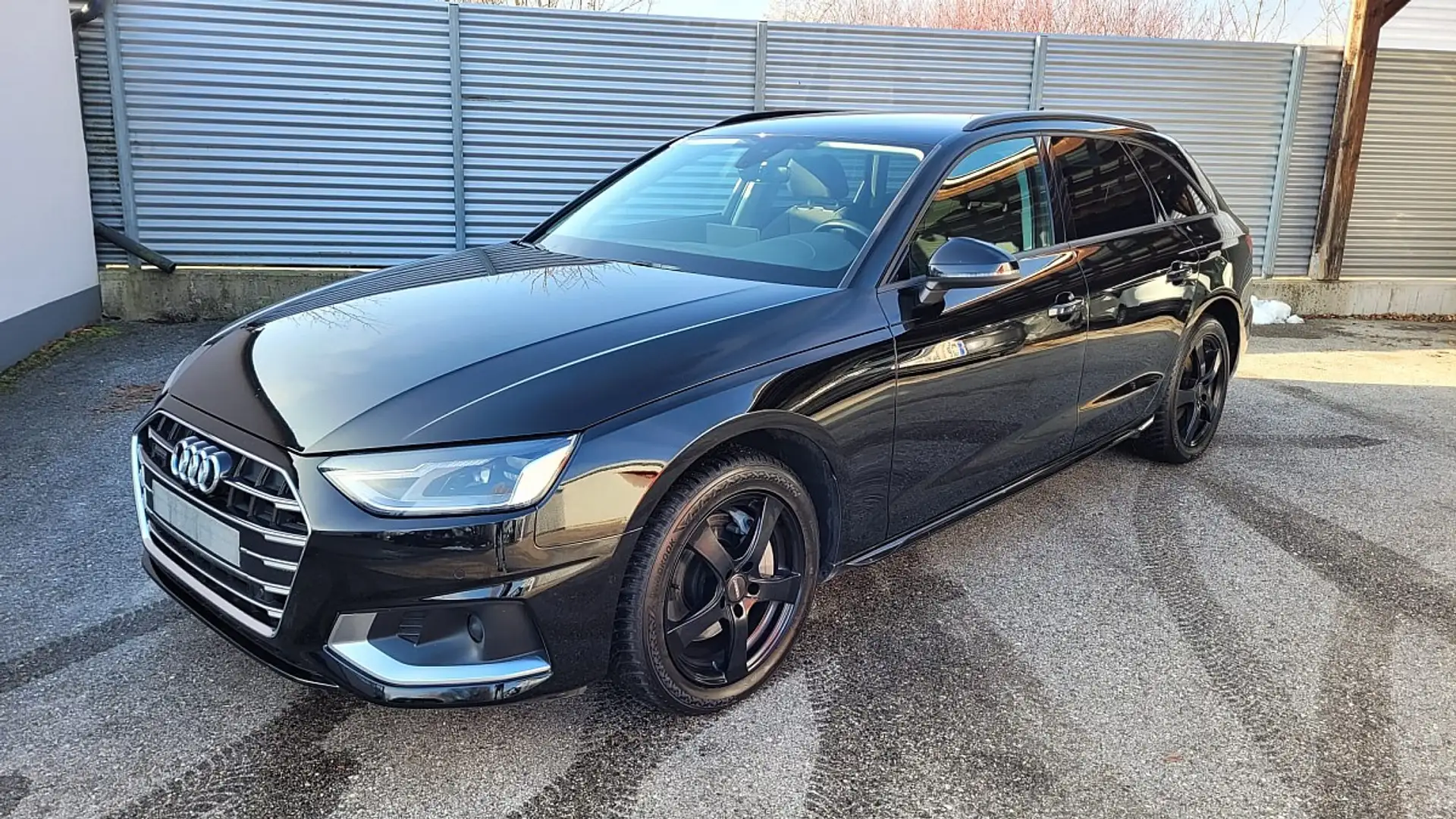 Audi A4 Avant 40 TDI quattro advanced S-tronic Schwarz - 1