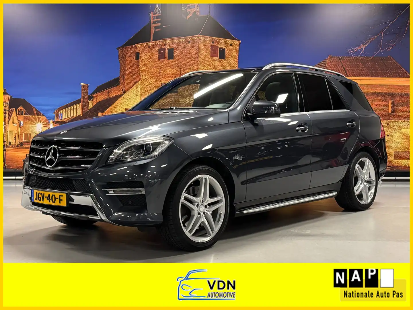 Mercedes-Benz ML 500 M-klasse 4Matic AMG Panodak Harman/Kardon Leer Grau - 1