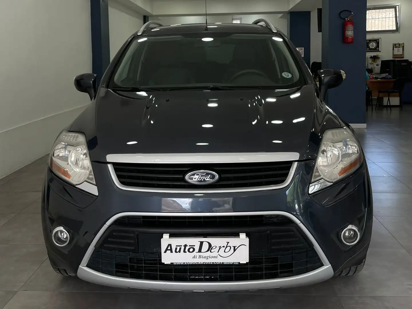 Ford Kuga 2.0 TDCI 140CV TITANIUM Grey - 1