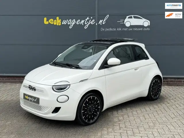 Fiat 500e Icon 42 kWh *schuifdak *camera *carplay *17 inch