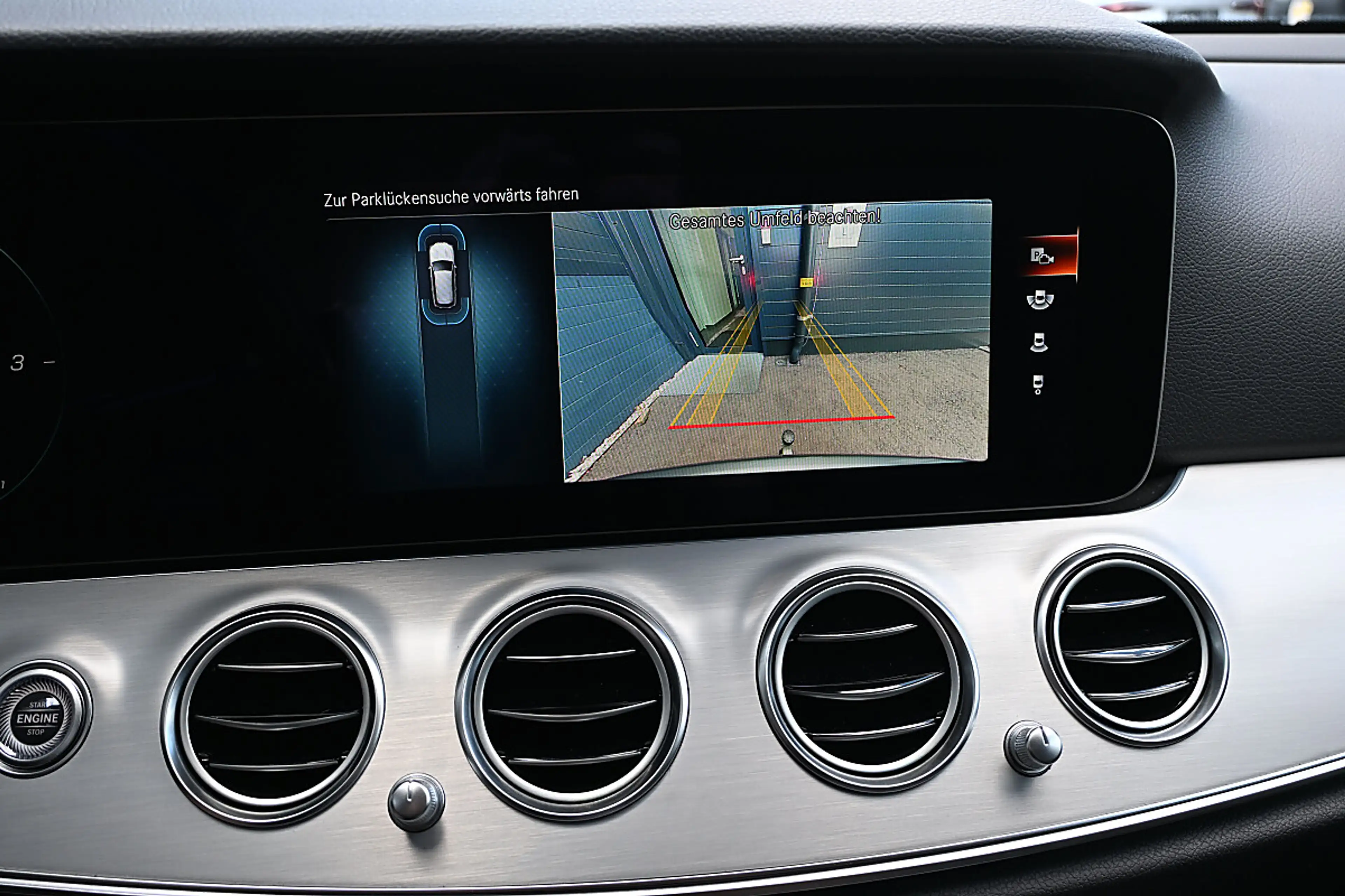 Mercedes-Benz E 300 e PHEV T Aut. AMG ACC, AHK elektr., LED, Navi, ... — photo 6