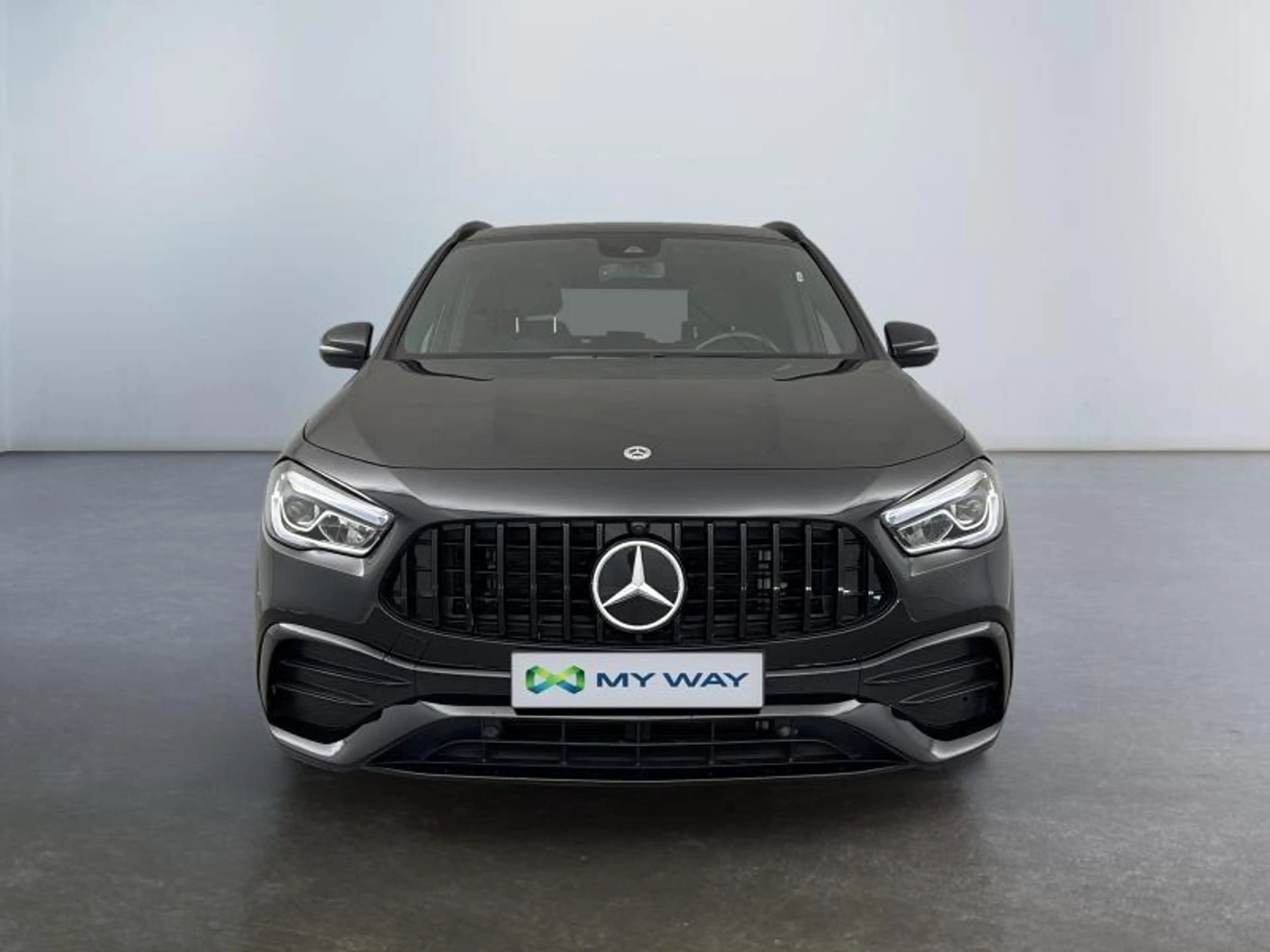 Mercedes-Benz GLA 180 Pack AMG | 1.4 Essence 136cv | Boite auto | GPS | — photo 3