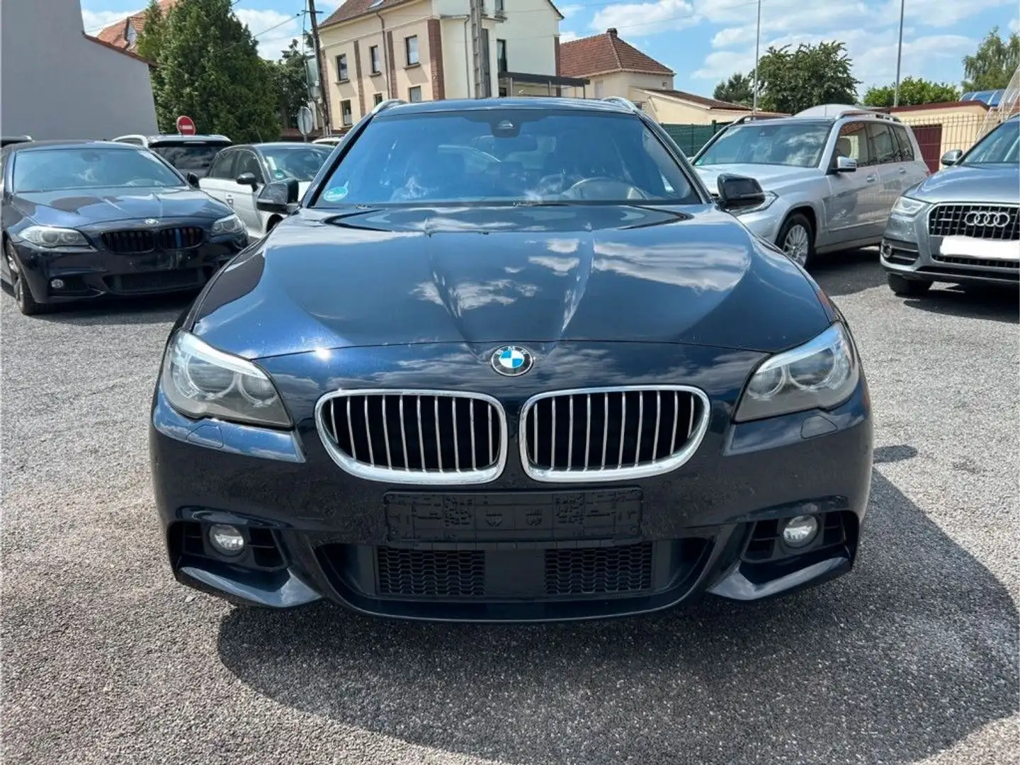 BMW 535 d M-SPORT HUD + ACC+ PANO + AHK Black - 2