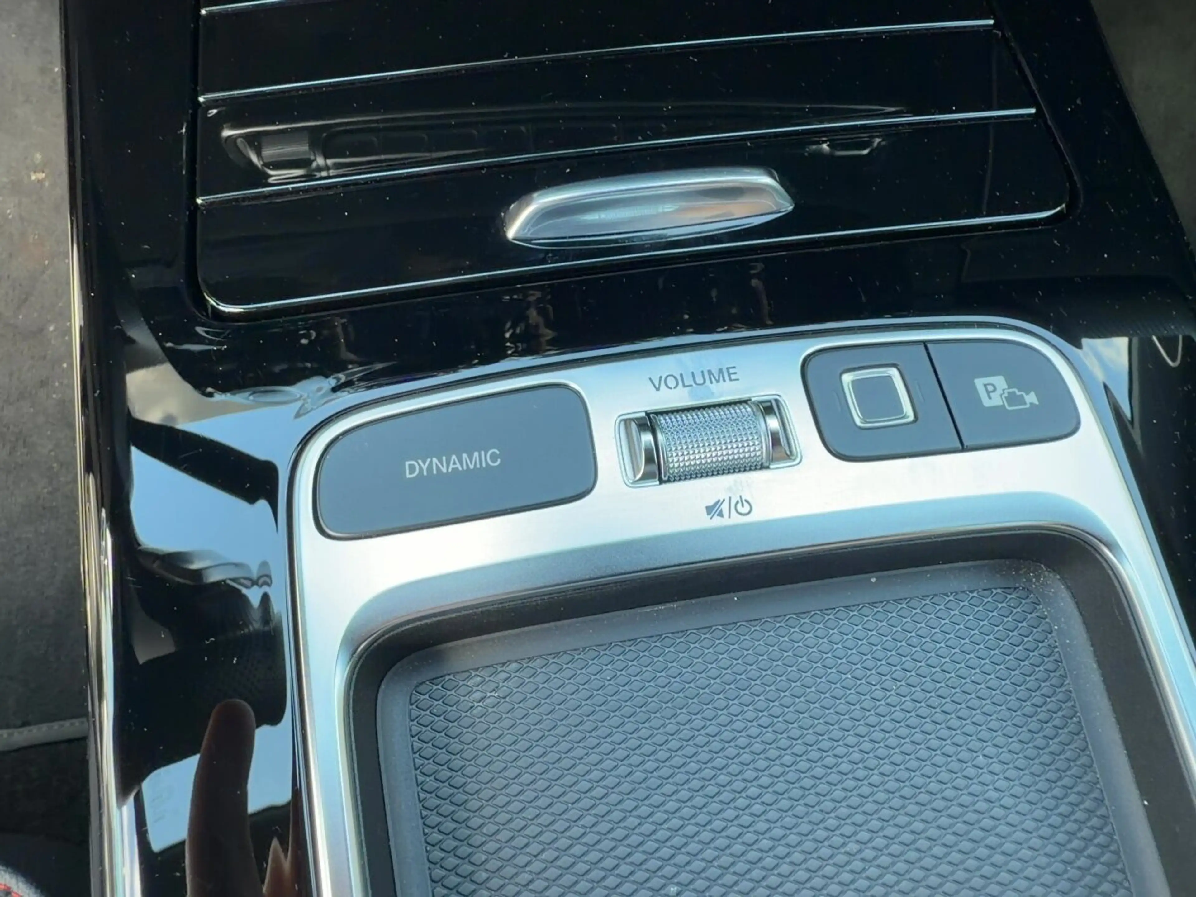 Mercedes-Benz A 200 A 200 d Kompaktlimousine AMG+360+BURM.+NIGHT Navi — photo 15