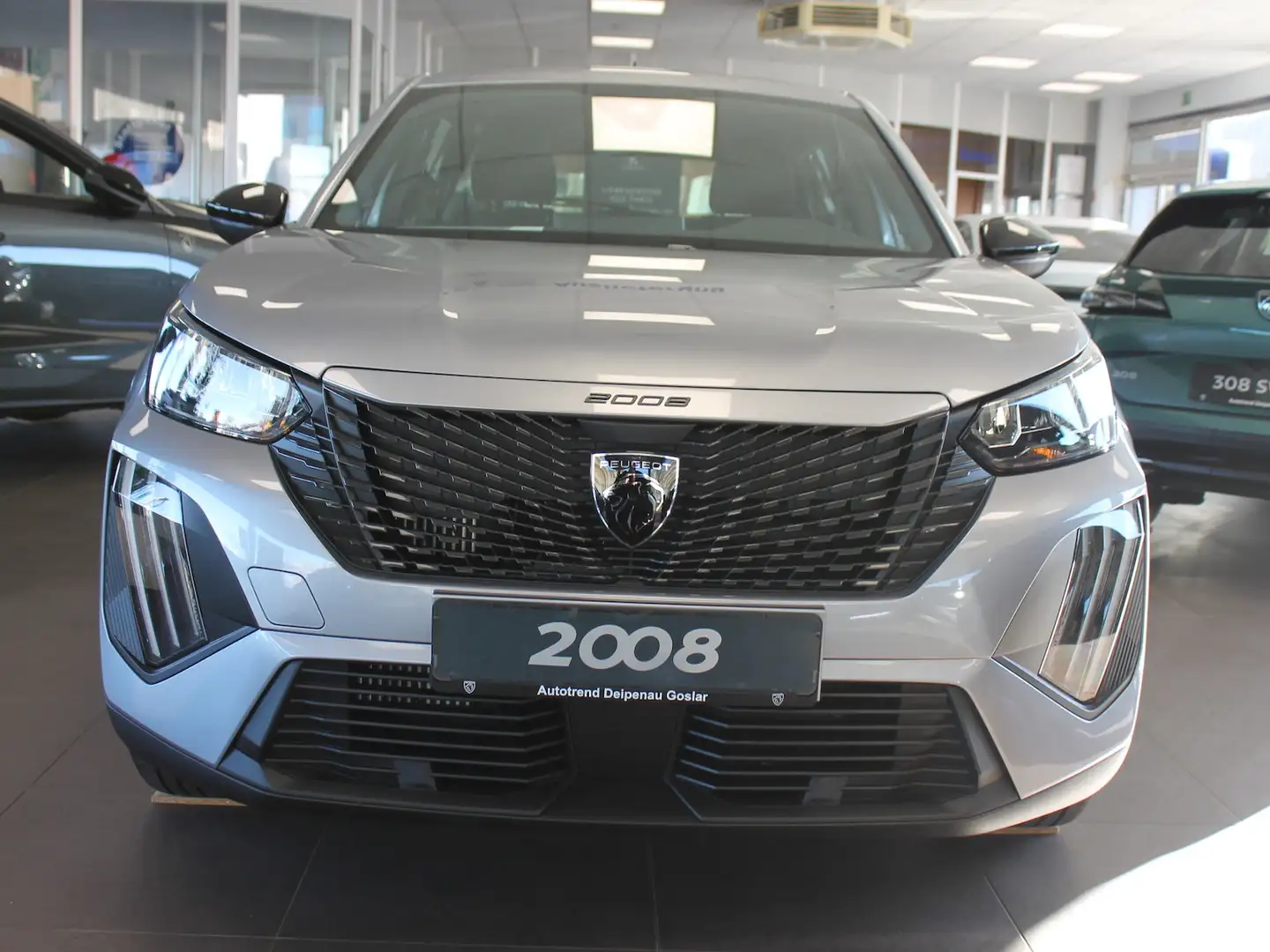 Peugeot 2008 Style 100 AHK/ Shzg Silber - 2