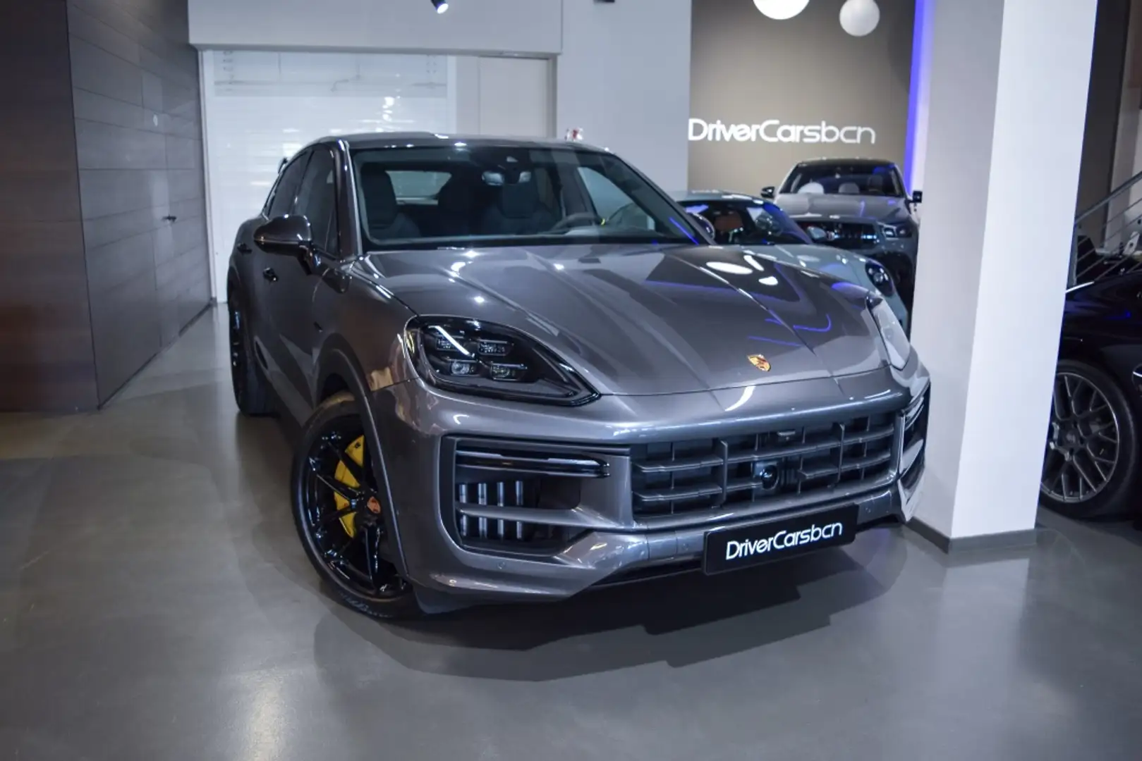 Porsche Cayenne Coupé Turbo E-Hybrid GT Aut. Gris - 1