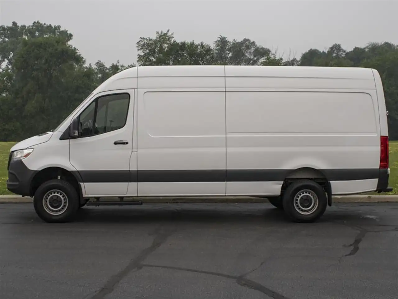 Mercedes-Benz Sprinter снимка Mercedes-Benz Sprinter