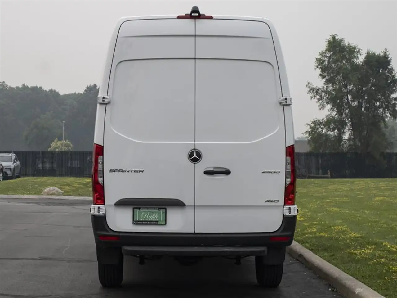 Mercedes-Benz Sprinter снимка Mercedes-Benz Sprinter