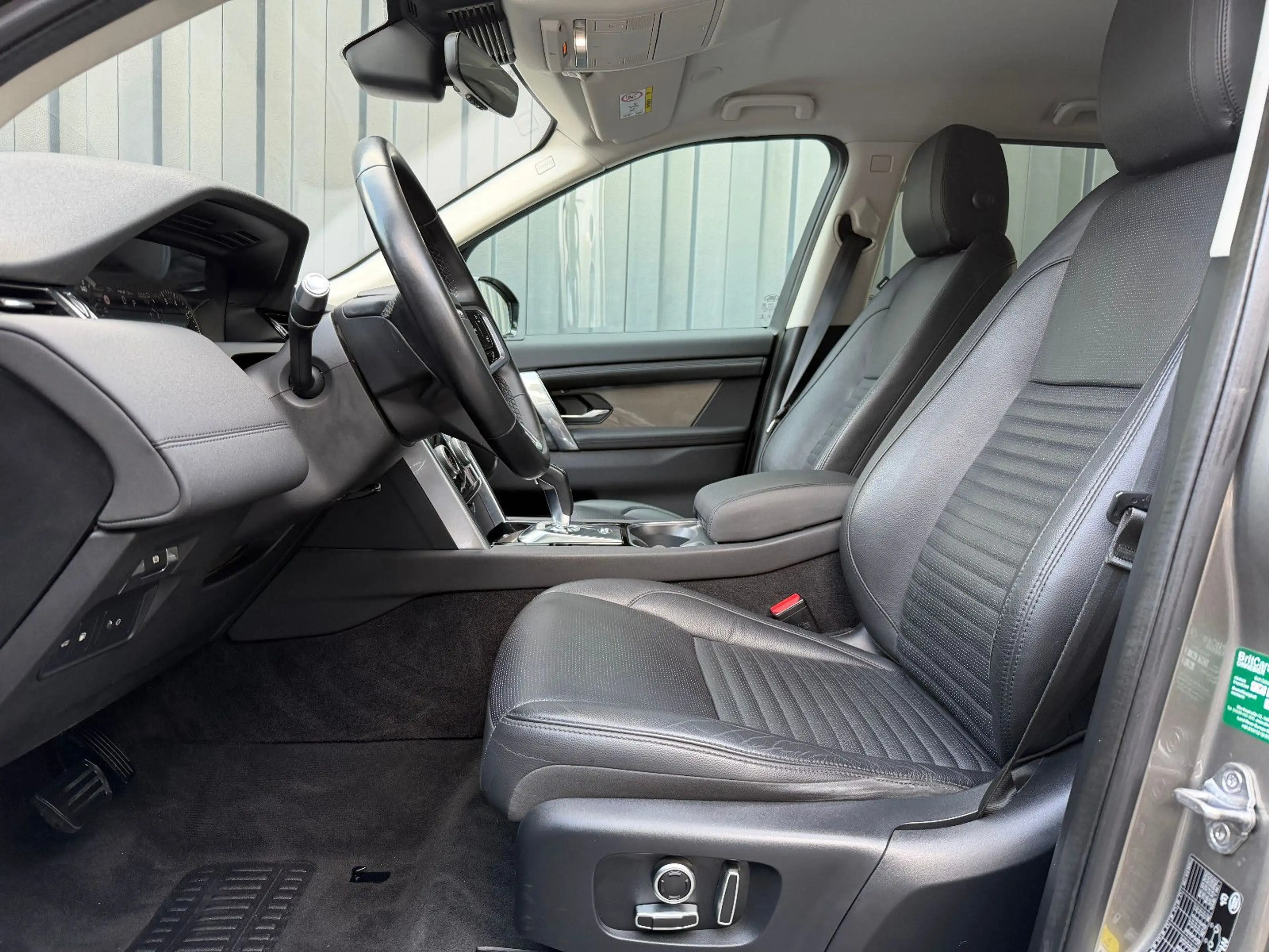Land Rover Discovery Sport DISCOVERY SPORT P300e SE*MATRIX*MERIDIAN*20"ALU — photo 6