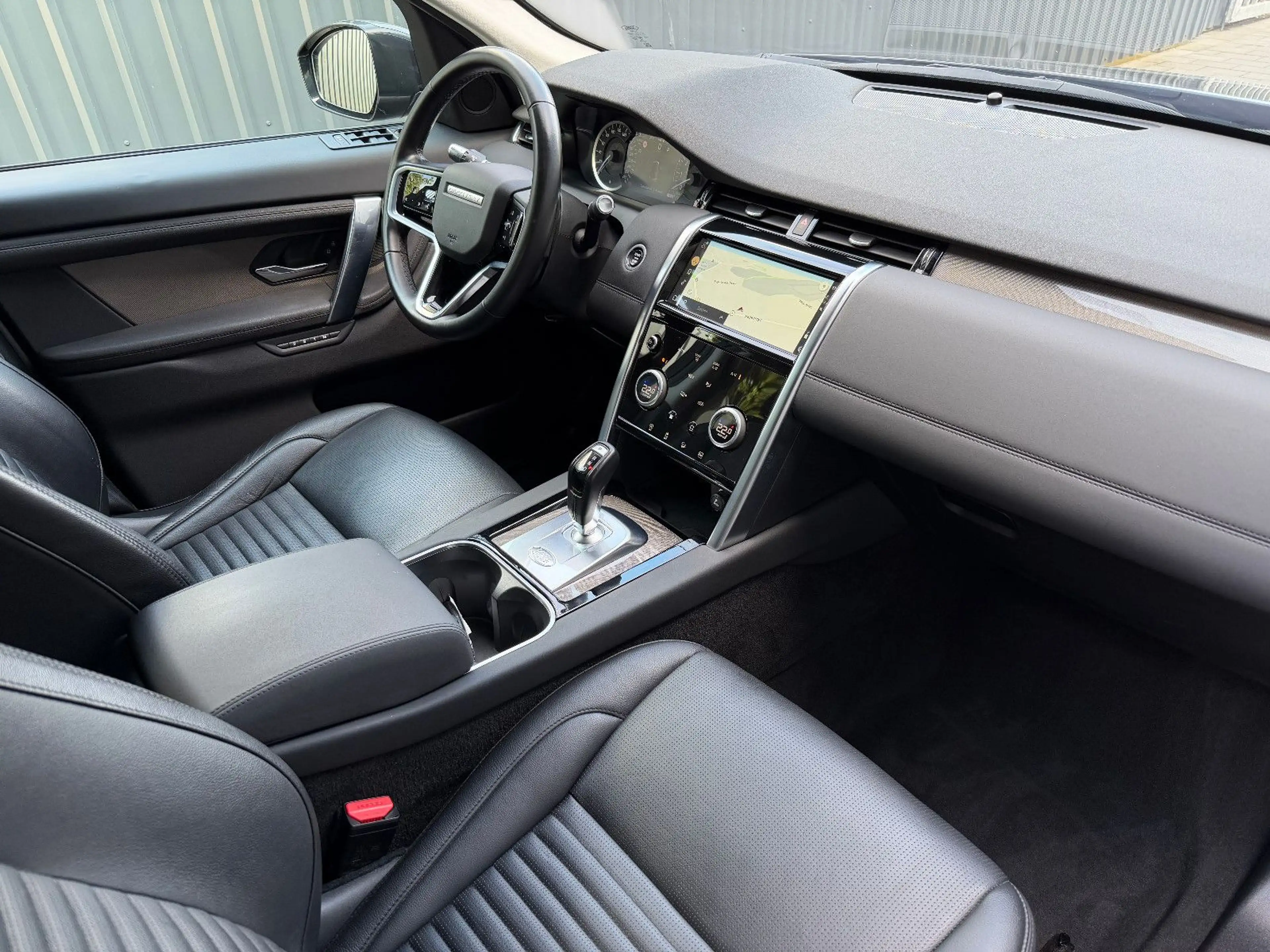 Land Rover Discovery Sport DISCOVERY SPORT P300e SE*MATRIX*MERIDIAN*20"ALU — photo 5