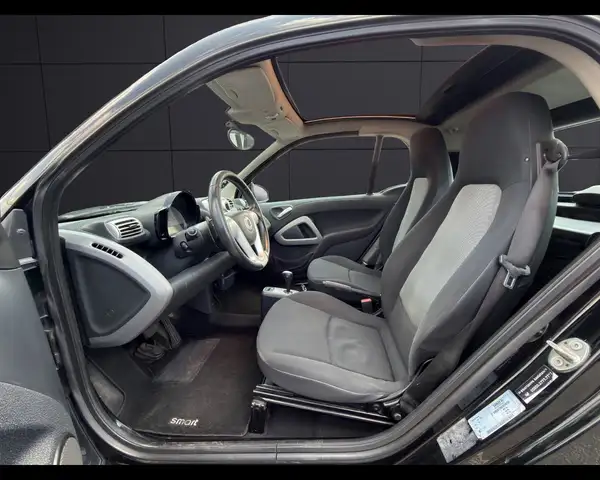 smart Fortwo view 9