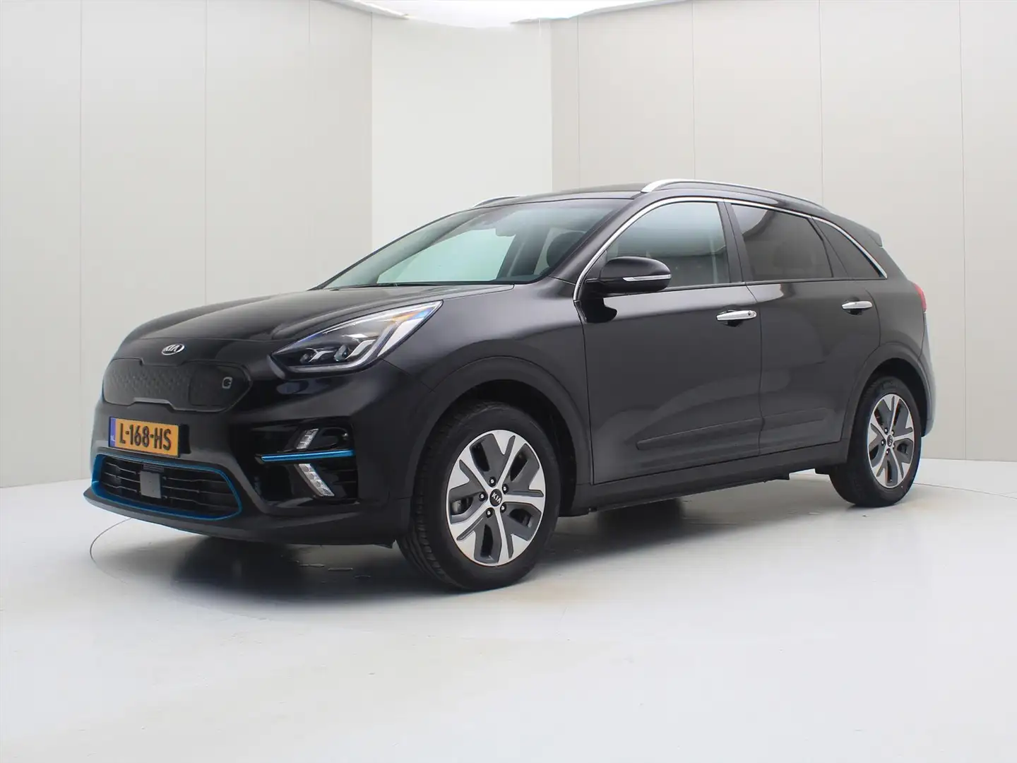 Kia e-Niro DynamicPlusLine 39kWh 136pk 100% SoH [ 3-FASE+SCHU Zwart - 1