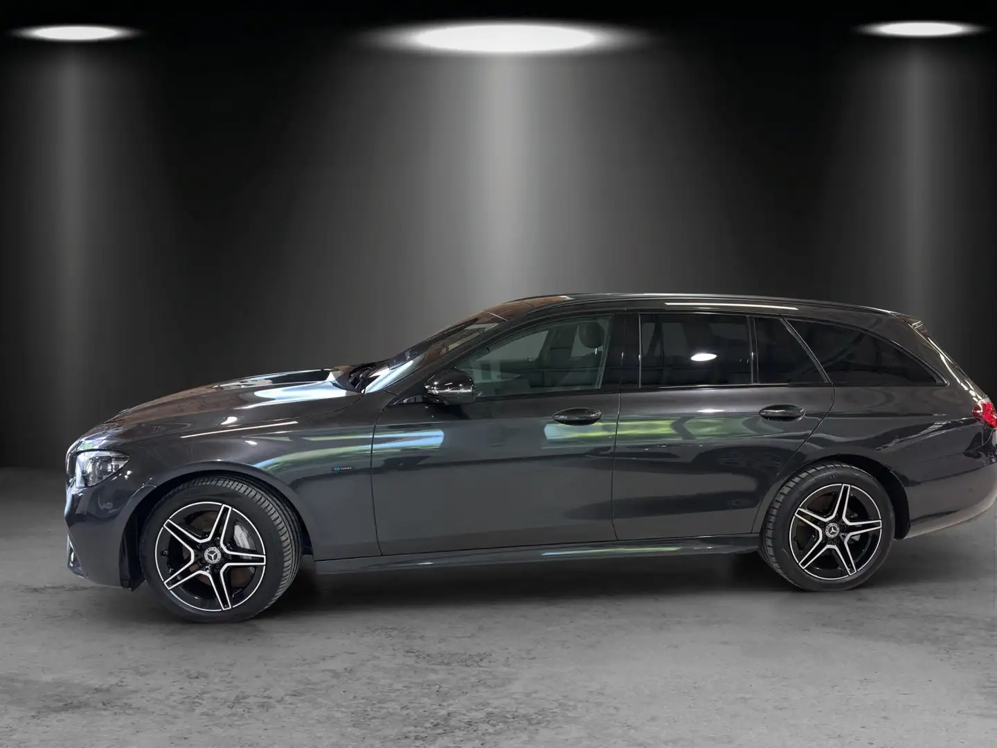 Mercedes-Benz E 300 e T AMG Pano DISTRO Burme AHK Business MLED Gris - 2