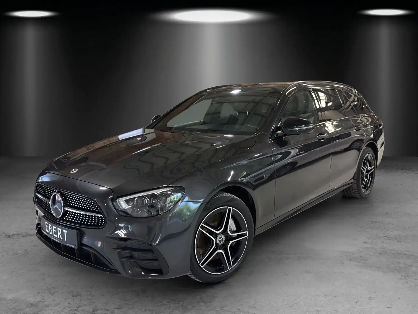 Mercedes-Benz E 300 e T AMG Pano DISTRO Burme AHK Business MLED Grijs - 1