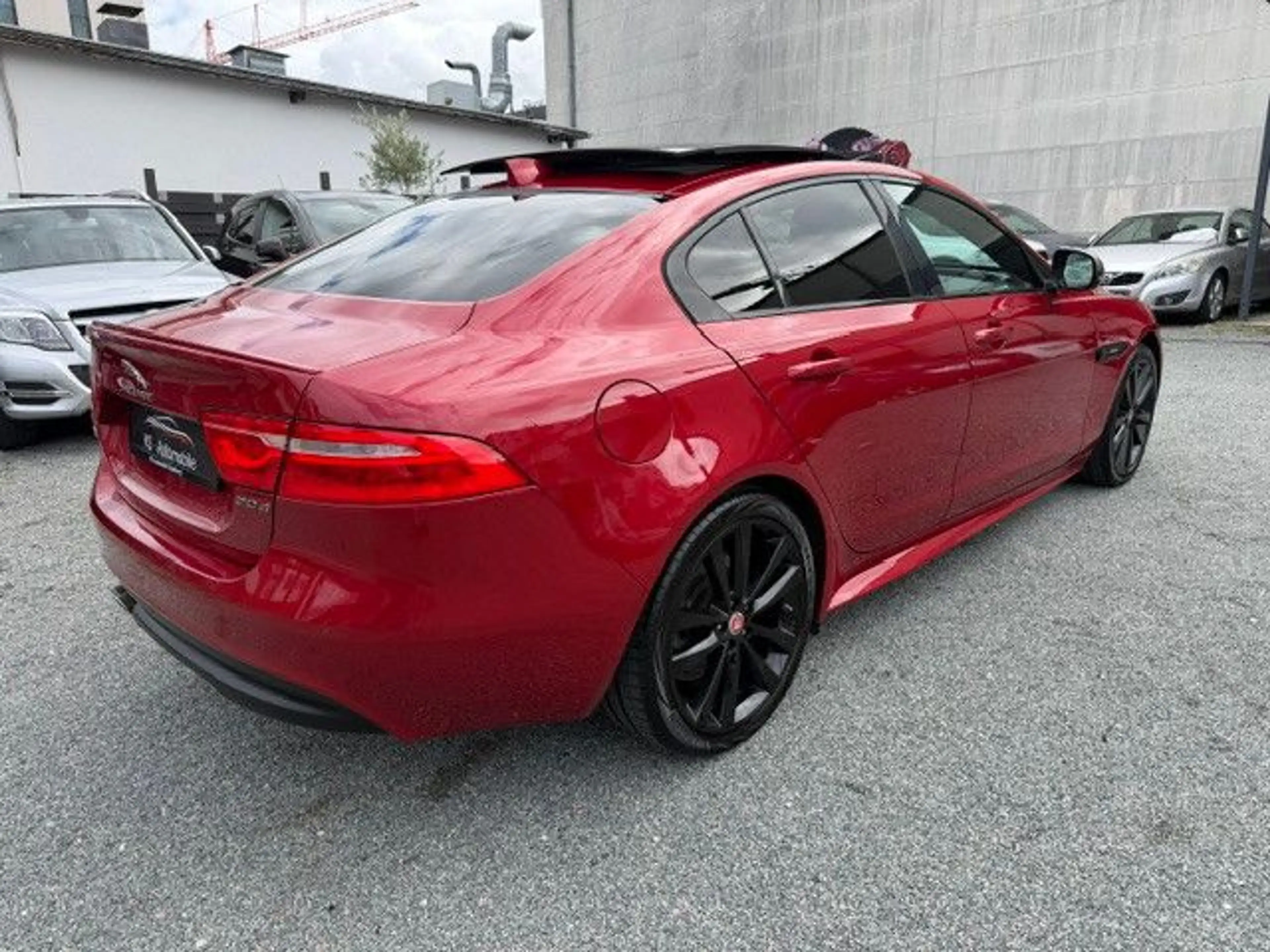 Jaguar XE R-Sport 1 Hand — photo 4
