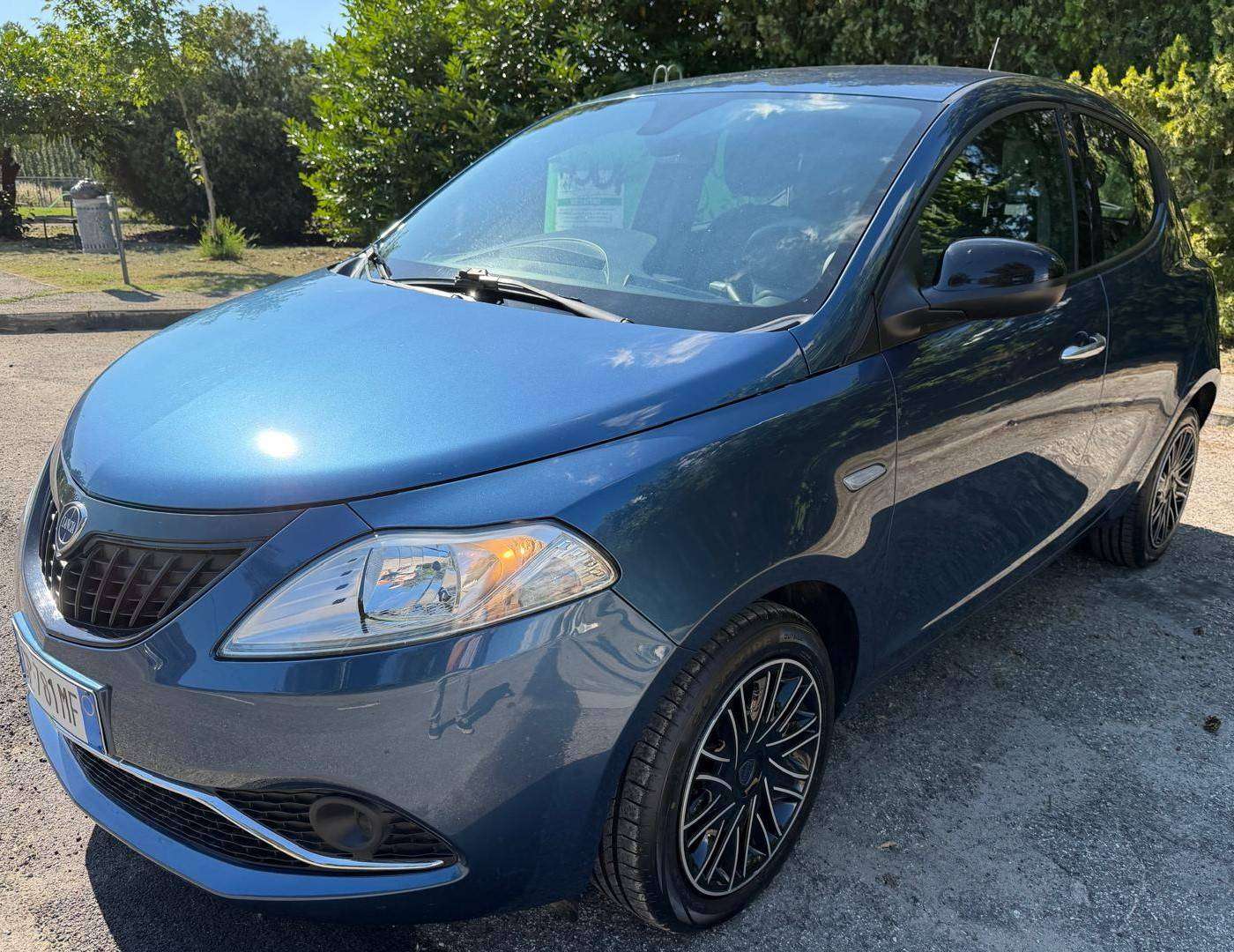 Lancia Ypsilon