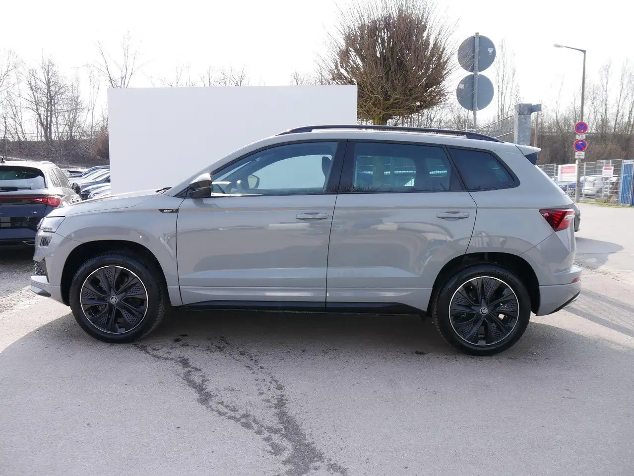 Skoda Karoq Sportline 2.0 TSI 4x4 DSG DSG*ACC*AHK-SCHWENKBA..., миниатюра 4