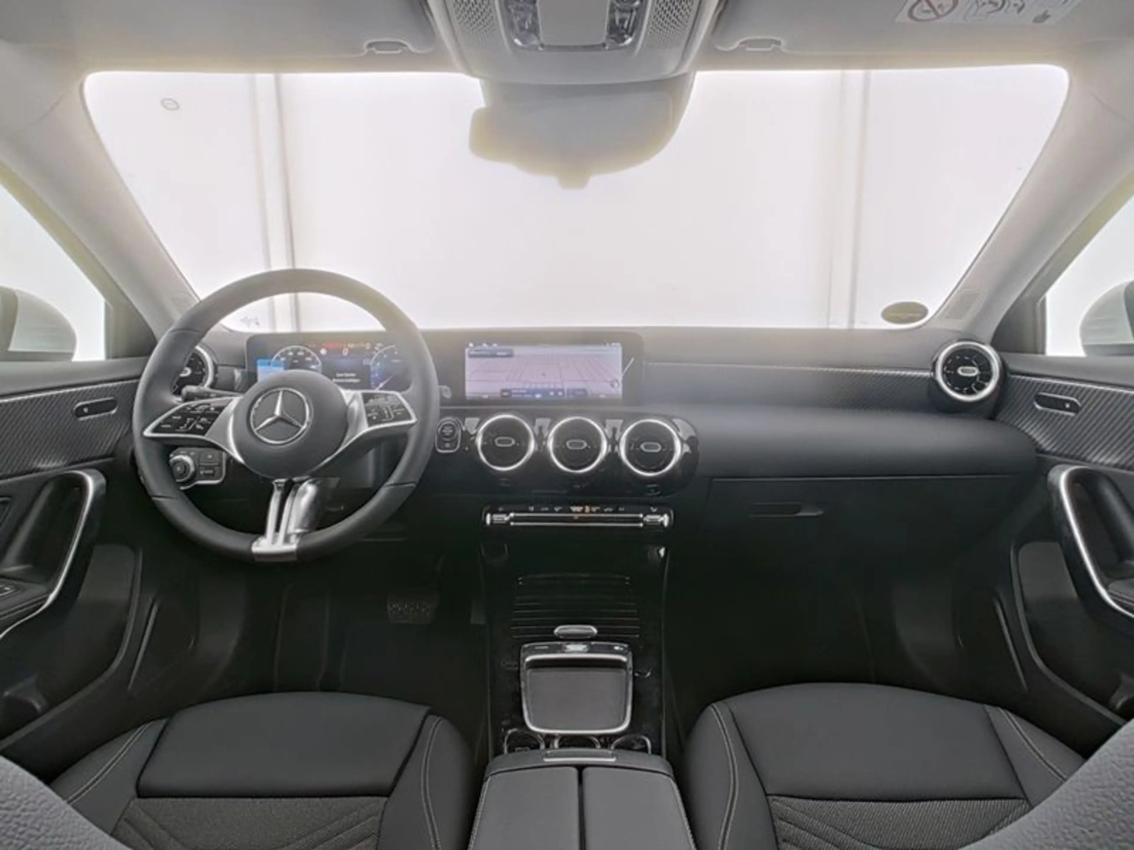 Mercedes-Benz A 180 Progressive/Multibeam/Cam/Smartphone-Intg — photo 6