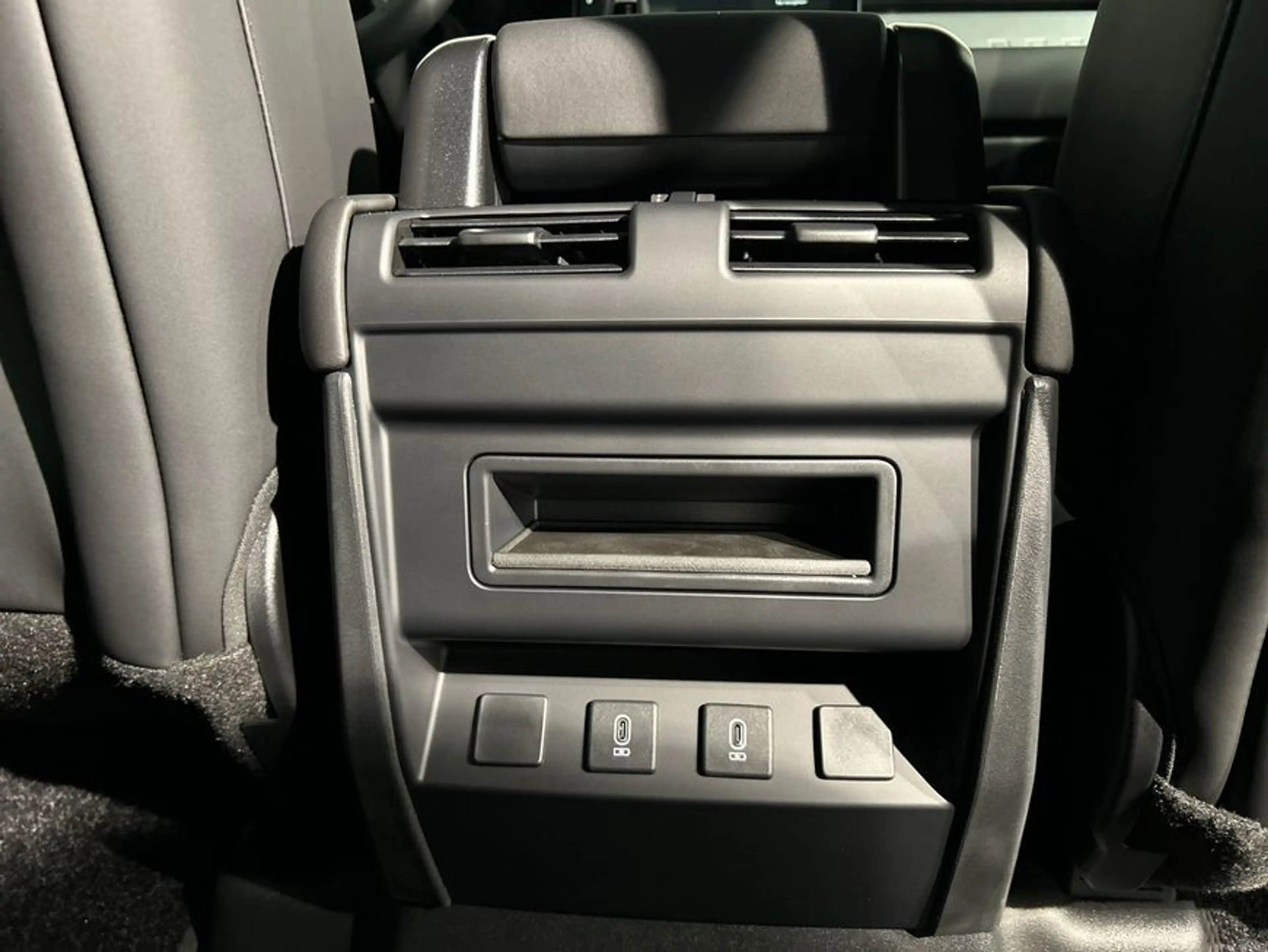 Land Rover Defender 110 D350 X-Dynamic SE 257 kW, 5-türig (Di — photo 17